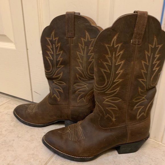Ariat Boots 6.5 - Picture 1 of 2